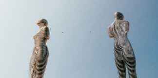 Algı Yönetimi ve Manipülasyon: Etik Sınırlar Nerede Başlar? Algı Yönetimi ve Manipülasyon: Etik Sınırlar Nerede Başlar?