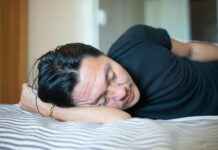 Altın Bilezikler ve Güller: Her Durum İçin Zamansız Bir Aksesuar Altın Bilezikler ve Güller: Her Durum İçin Zamansız Bir Aksesuar