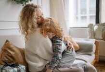 Eski Kanepe Nasıl Atılır: Ekolojik Yöntemlerle Kurtulma Yolları Eski Kanepe Nasıl Atılır: Ekolojik Yöntemlerle Kurtulma Yolları