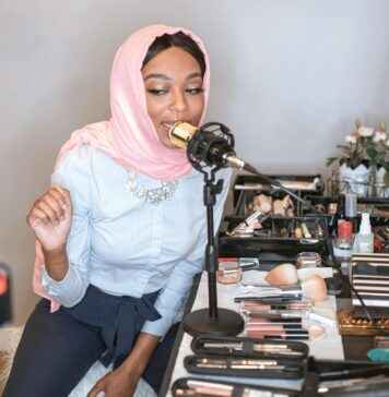 Influencer Pazarlaması ve Medya İlişkileri Yönetimi Influencer Pazarlaması ve Medya İlişkileri Yönetimi