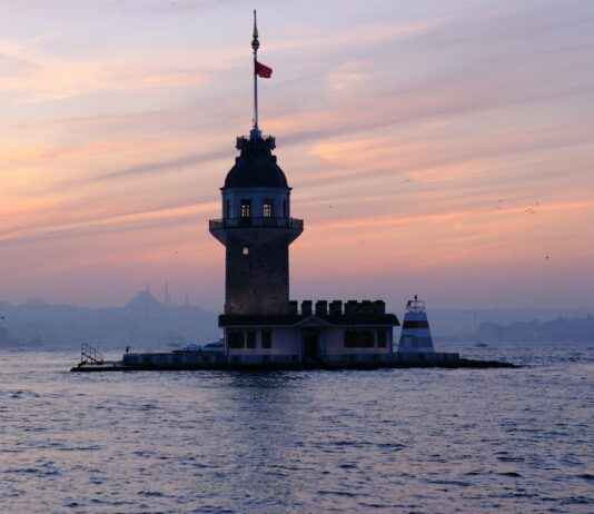 Kriz Anlarında Doğru Karar Vermek İçin Kullanılabilecek Analitik Modeller Kriz Anlarında Doğru Karar Vermek İçin Kullanılabilecek Analitik Modeller