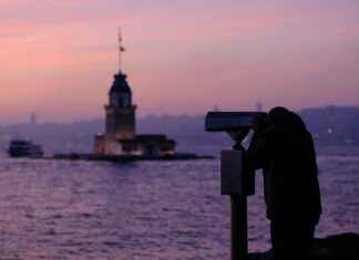 Kriz Anlarında Sözcülerin Basın Karşısında Yapması Gerekenler Kriz Anlarında Sözcülerin Basın Karşısında Yapması Gerekenler