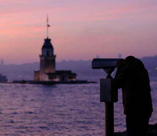 Kurumsal İtibar ve Kriz Yönetimi: Markanızın Değerini Korumak Kurumsal İtibar ve Kriz Yönetimi: Markanızın Değerini Korumak